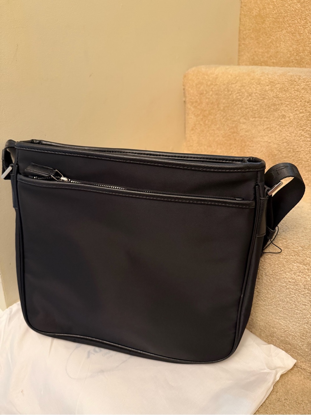 Source Unknown Black Nylon Messenger Bag with Silver Hardware - Picture 2 of 3